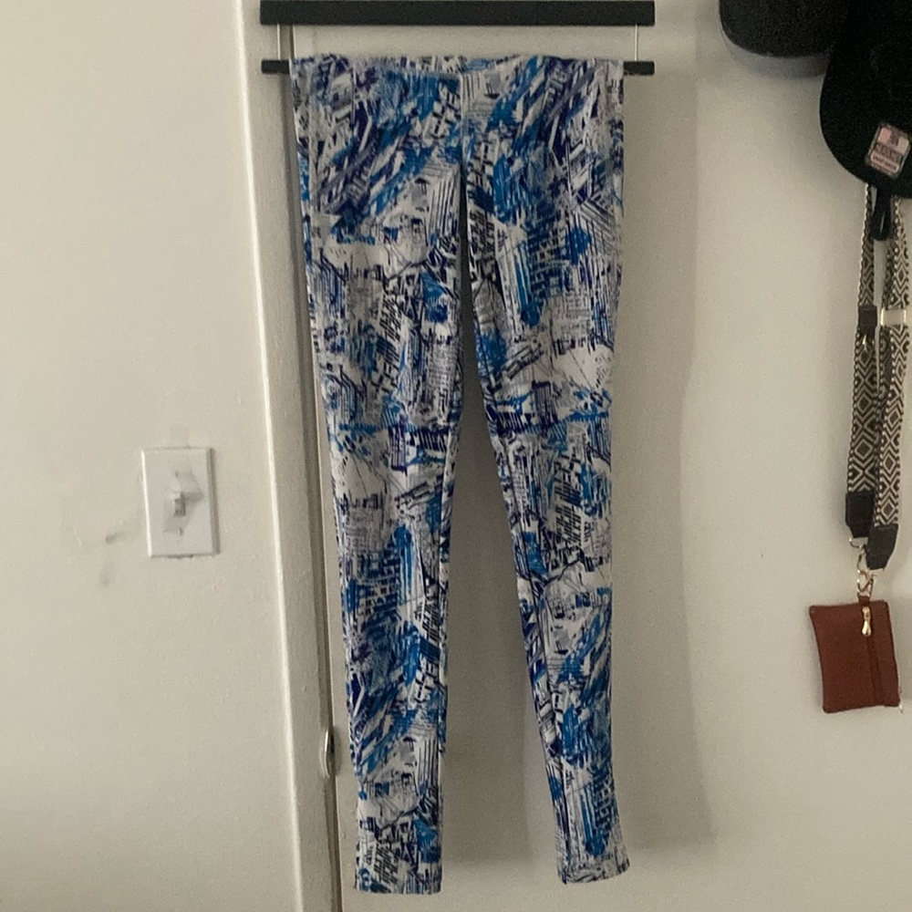 Blue and White Abstract Print Leggings